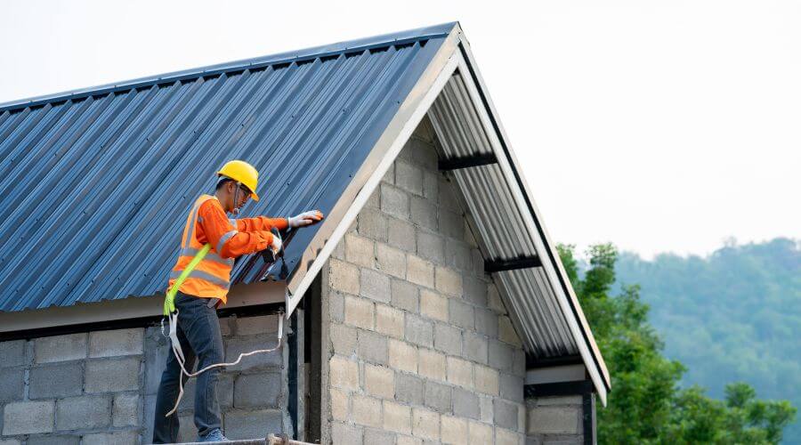 Expert Emergency Roof Repairs services in De Soto, GA